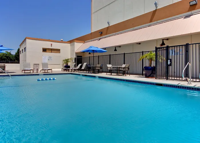Holiday Inn Los Angeles - Lax Airport By Ihg