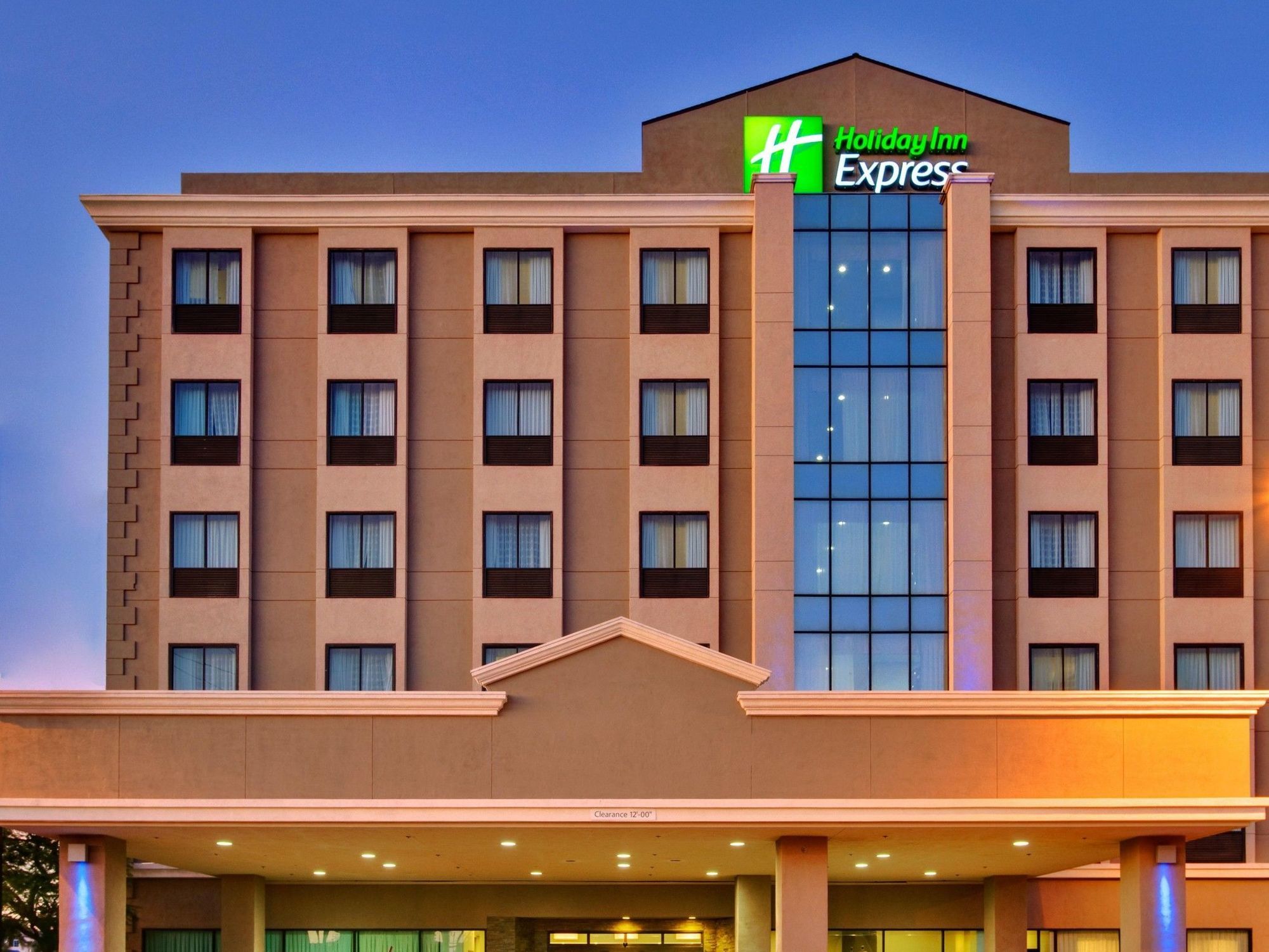 Hotel Angeles - Lax Airport By Ihg 3*